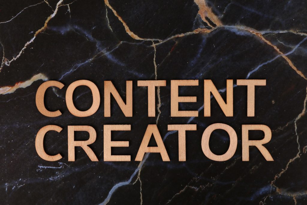 Best AI writing tool for SEO content that doesn’t sound like AI